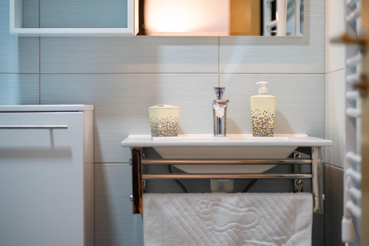 Avantura Apartman ซลาตีบอร์ ภายนอก รูปภาพ